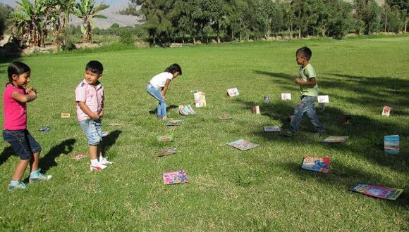 Colectivos lanzan cruzada para donar libros a niños de Chimbote