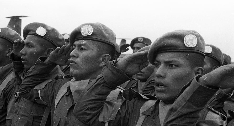 Miembros del Batallón Perú, que en noviembre de 1973 viajaron en un carguero norteamericano a Medio Oriente como cascos azules de la ONU. Su misión era de paz entre Israel y los países árabes tras la guerra de Yom Kipur. (Foto: GEC Archivo Histórico)