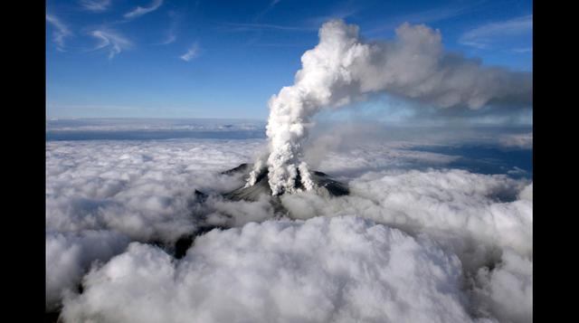 El volcán japonés que mató a una persona e hirió a otras 30 - 2