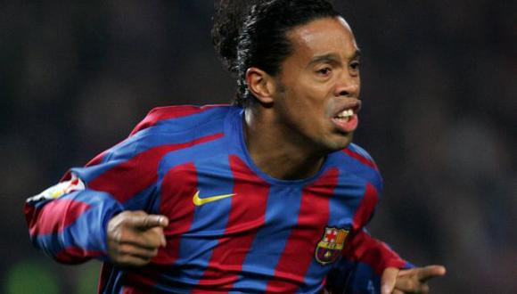 Ronaldinho y el video preciso para alentar al Barcelona de sus amores. (Foto: Agencias)
