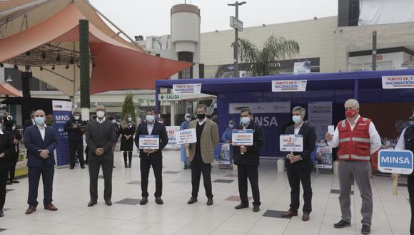 Las operadoras de telefonía y los centros comerciales buscarán promover la vacunación contra el COVID-19 a través de beneficios económicos y descuentos. (Foto: Anthony Niño de Guzmán / GEC)