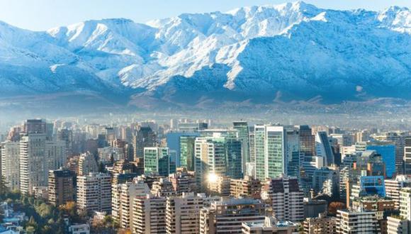 El vuelo directo entre Londres y Santiago llevó muchos más turistas británicos a Chile. (Getty)