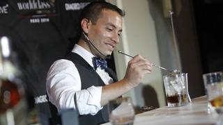 Joel Chirinos compite por ser el mejor bartender del mundo