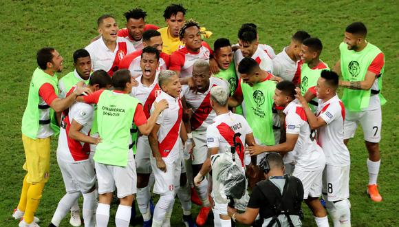 Perú celebró triunfo ante Uruguay por Copa América cantando "Contigo Perú" en el vestuario | VIDEO. (Video: Twitter / Foto: AFP)