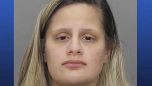 Kristhie Alcazar, de 26 años, está acusada de asesinato. (Captura de video).