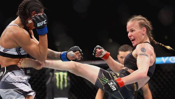 Valentina Shevchenko continúa con su cinturón de campeona. Foto: ESPN.