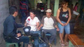 La familia que espera al náufrago salvadoreño