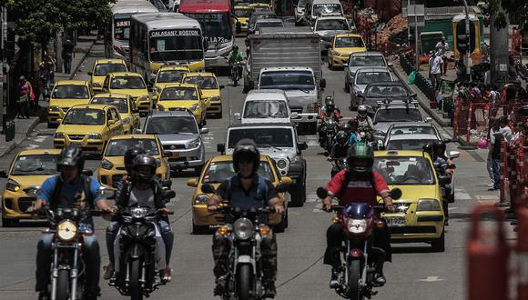 El 'pico y placa' en Colombia es obligatorio en todos los vehículos motorizados. El incumplimiento de esta norma genera una multa de 414.100 pesos. (Foto: AFP)