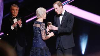 El príncipe William bromeó con Helen Mirren y la llamó "abuela"