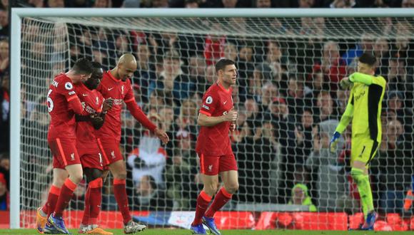 Liverpool se puso a solo tres puntos del líder, Manchester City. (Foto: AFP)