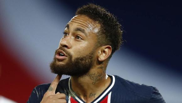 La broma a Neymar de un compañero de PSG. (Foto: Reuters)
