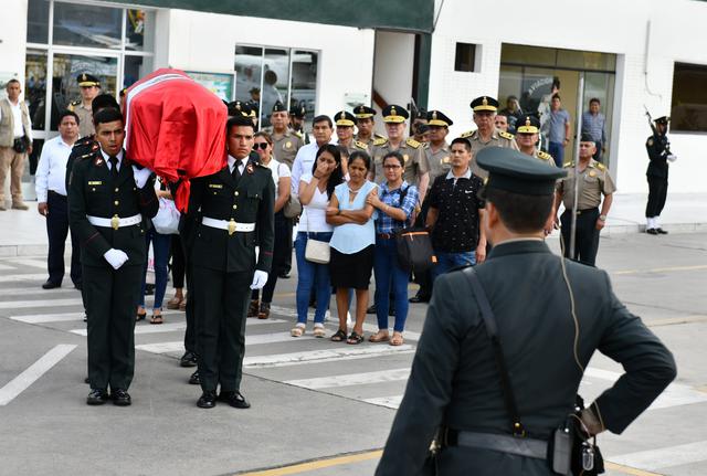El homenaje se realizó en la sede de la Dirección de la Policía Aérea. (Foto: Mininter)
