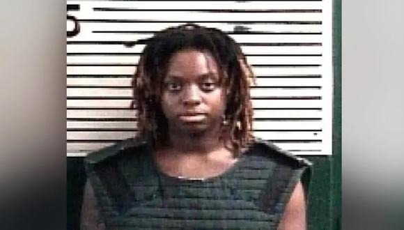 Taylon Nichelle Celestine, de 22 años, arrestada el 8 de abril de 2024, por disparar y herir a dos conductores en la carretera Interestatal 10. (Foto de la Oficina del Sheriff del condado de Holmes)