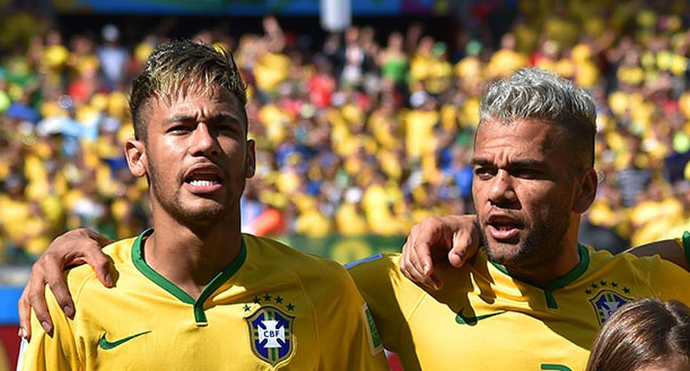 Dani Alves agarra la capitanía de Brasil para el duelo ante Argentina. (Foto: Getty Images)
