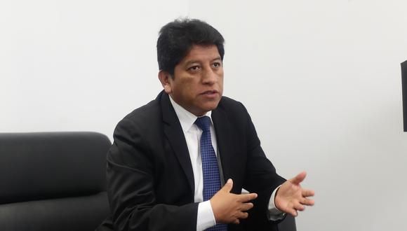 Defensor del Pueblo, Josué Gutiérrez, afirmó que el sueldo de los congresistas se redujo a S/15.600 en el segundo gobierno de Alan García. (Foto: Jesús Saucedo / GEC)