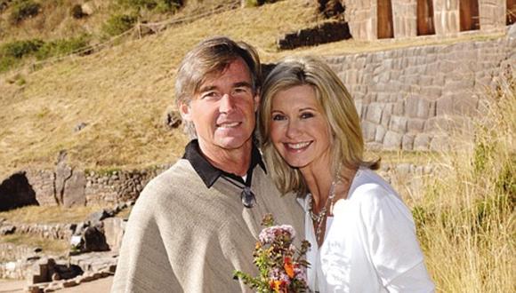 Olivia Newton-John y John Easterling (Foto cortesía: Hello magazine)