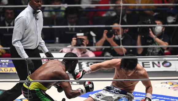 Floyd Mayweather y el brutal nocaut en su retorno al boxeo frente a Manny Pacquiao | Foto: AFP