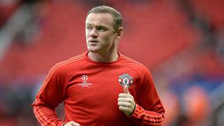 Rooney pasó filtros de seguridad en su regreso al Manchester United y la foto es viral