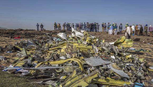 Restos del accidente de avión que acabó con la vida de 157 personas. (Foto: AP)