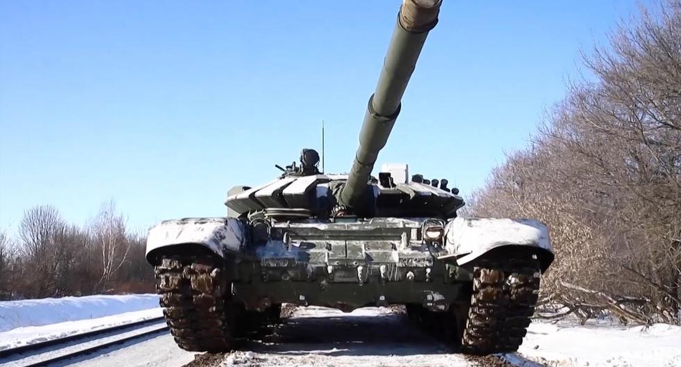 Un tanque rusos que participa en los  ejercicios conjuntos de las fuerzas armadas de Rusia y Bielorrusia. (AFP).