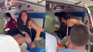 Mujer trata de impedir que atiendan a su novio accidentado porque no le da la clave de su celular | VIDEO