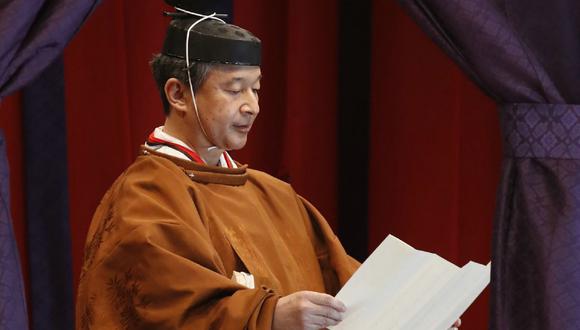 El emperador Naruhito proclama oficialmente su ascensión al trono de Crisantemo durante la ceremonia de entronización en el Palacio Imperial de Tokio. (AFP)