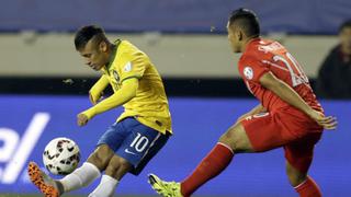 Neymar y el remate al travesaño que asustó a Perú (VIDEO)