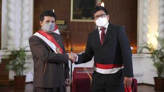 Ministro López Peña confirma que asistirá al Congreso y afirma que no teme a la censura