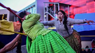 Las luchadoras en Bolivia vuelven al cuadrilátero tras las protestas | FOTOS