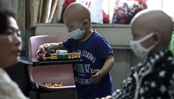 Bolivia solo tiene 5 especialistas para 500 niños con cáncer
