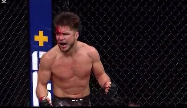 Cejudo venció a Cruz y luego anunció su retiro