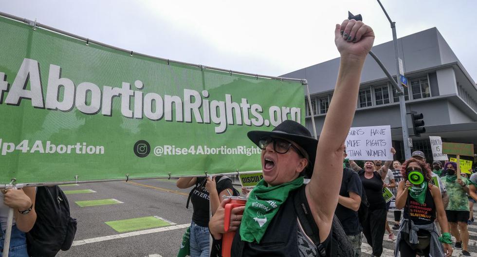 Kansas becomes the first US state to ratify the right to abortion after a referendum