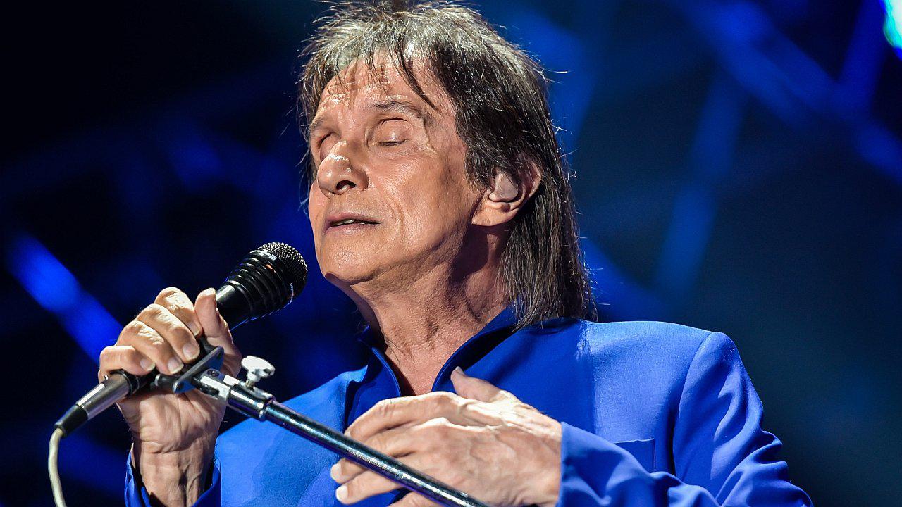 El cantante brasileño Roberto Carlos ofrecerá un concierto en vivo transmitido desde sus redes sociales con motivo del Día de la Madre.