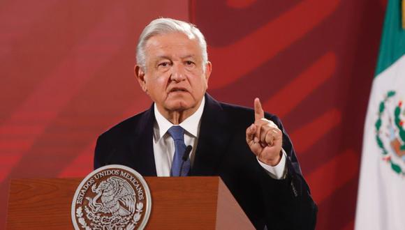 El presidente de México, Andrés Manuel López Obrador, habla durante su rueda de prensa diaria hoy, en el Palacio Nacional de la Ciudad de México (México).