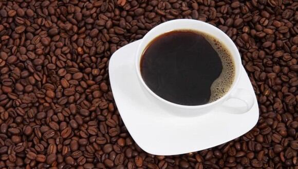 Una taza de café caliente siempre viene bien, sobre todo en las épocas de invierno.  | Foto: Pixabay / Referencial (PublicDomainPictures)