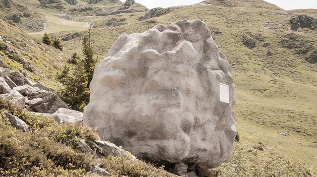 Vive en esta "roca" ubicada en los Alpes suizos - 1