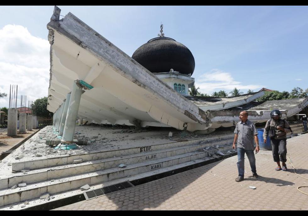 Las autoridades de Indonesia elevaron a 97 el n&uacute;mero de muertos por el terremoto de magnitud 6,5 en la escala de Richter que sacudi&oacute; Sumatra. (Foto: Reuters)