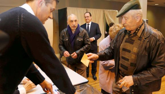 Francia celebra primera vuelta de elecciones departamentales