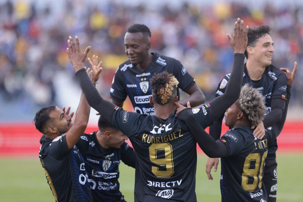 Aucas contra independiente del valle