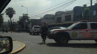 La Molina: sujetos dejaron explosivos frente a un inmueble