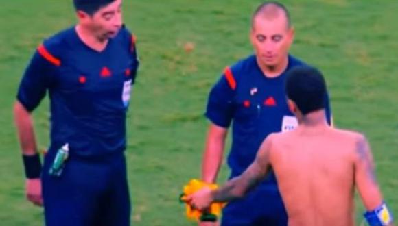 Árbitro contó por qué no aceptó camiseta de Neymar como regalo