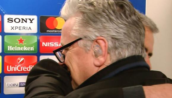 Facebook: Mourinho abrazó a un periodista por esta pregunta. (Foto: captura de Facebook)