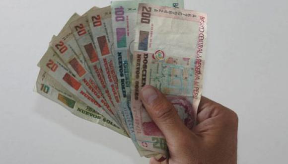 Billetes falsos: policía incautó 15 mil soles en el Rímac
