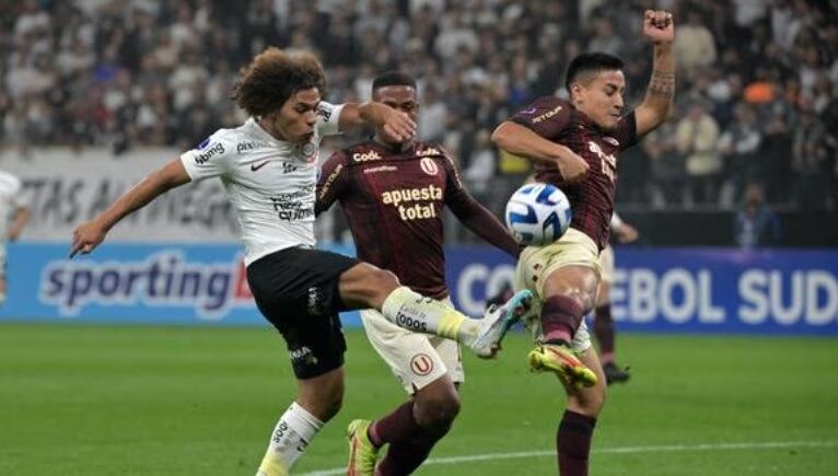 Universitario: qué resultado necesitan los cremas para clasificar a los octavos de final de la Copa Sudamericana. (Foto: AFP)