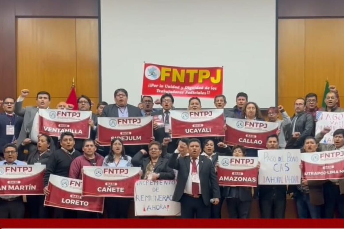 Los trabajadores tienen varios pedidos, entre ellos el aumento del sueldo. Sindicato ha tenido reunión de conciliación, pero no ha llegado a ningún acuerdo. Foto: FNTPJ