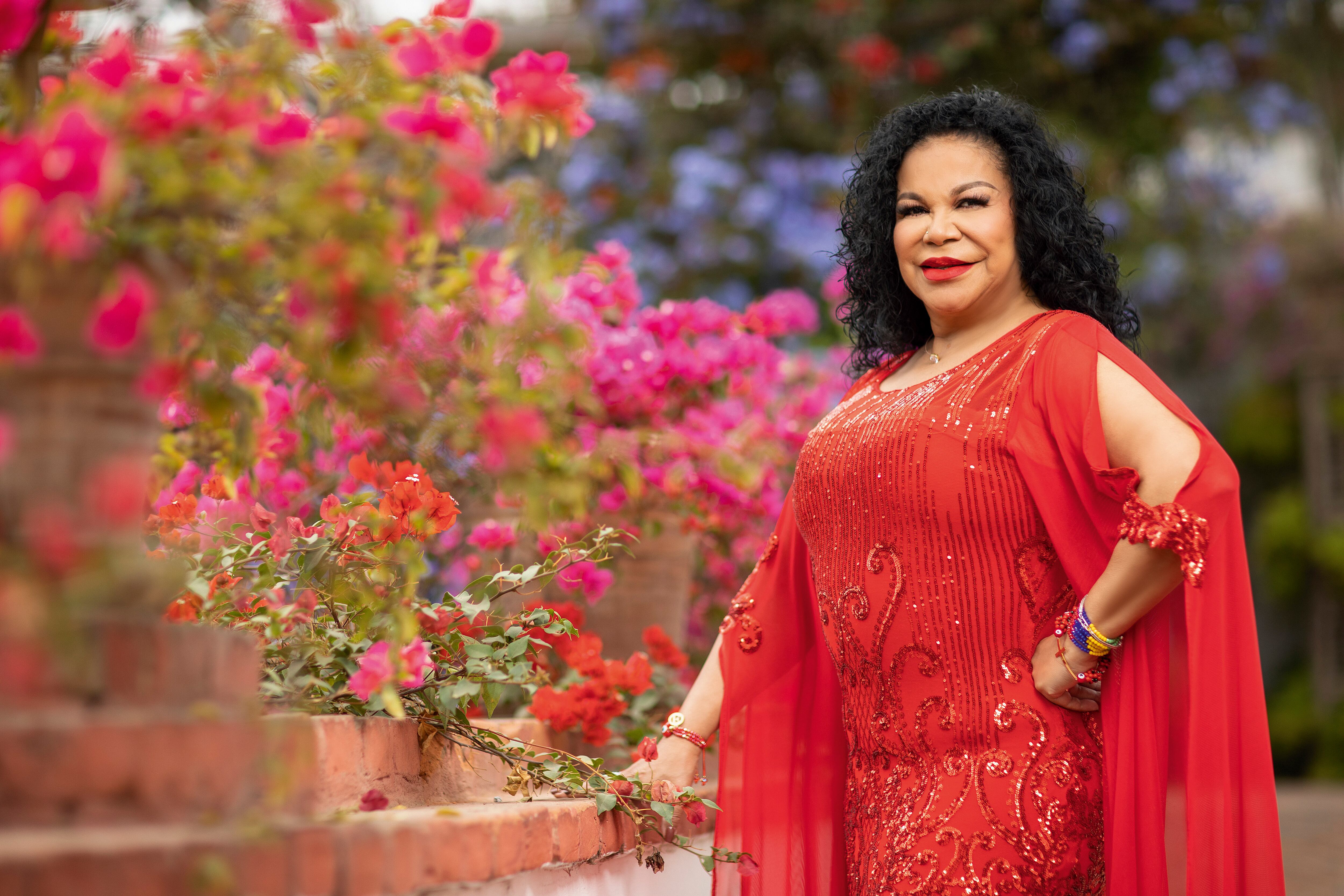 María Angélica Ayllón Urbina, conocida artísticamente como Eva Ayllón, es una cantante y compositora peruana. Interpreta géneros afroperuanos y valses criollos. (Foto: Richard Hirano)