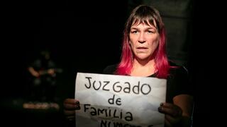 “Juzgado de Familia N° 6″, la obra que retrata el largo y doloroso camino de las mujeres que buscan justicia en el Perú