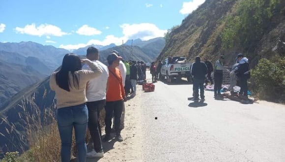 Una miniván en la que se trasladaba una banda de músicos cayó a un abismo de la ruta Chimbote – Sihuas. (Foto: Chavincinos Unidos/Facebook)