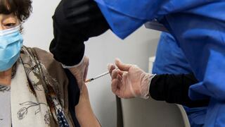Italia reduce a 4 meses la suministración de dosis de refuerzo de la vacuna contra el coronavirus