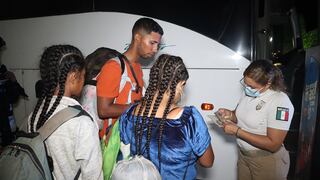 Cientos de migrantes, entre venezolanos y haitianos, se entregan a la autoridad en la frontera sur de México